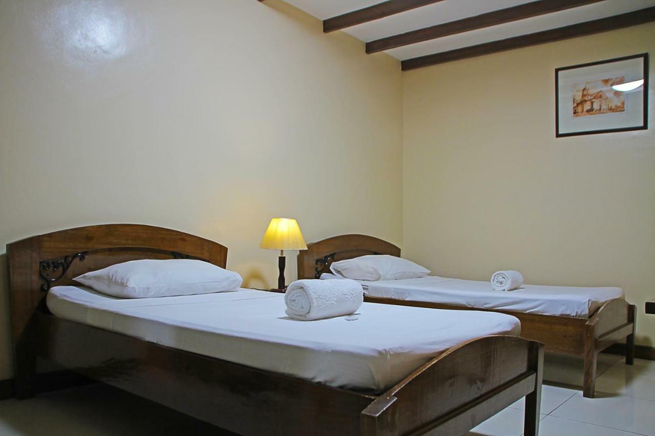 World View Pension House Dumaguete City Buitenkant foto